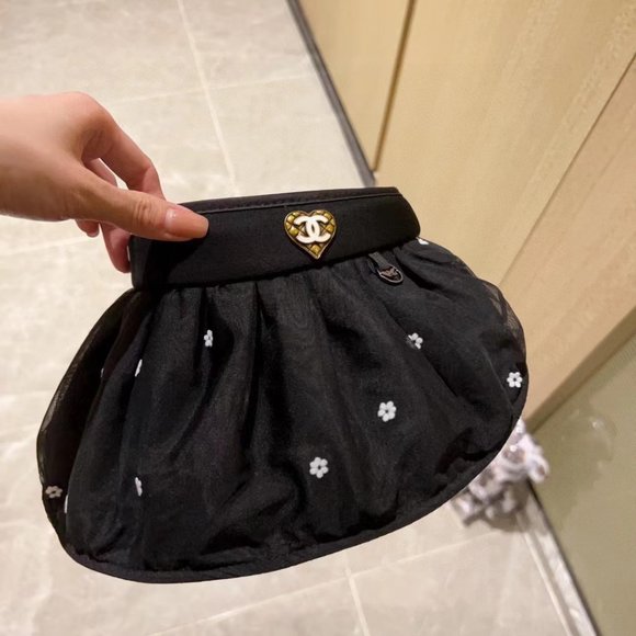 AUTHENTIC  Louis Vuitton HatsAUTHENTIC  Louis Vuitton Hats main image 5